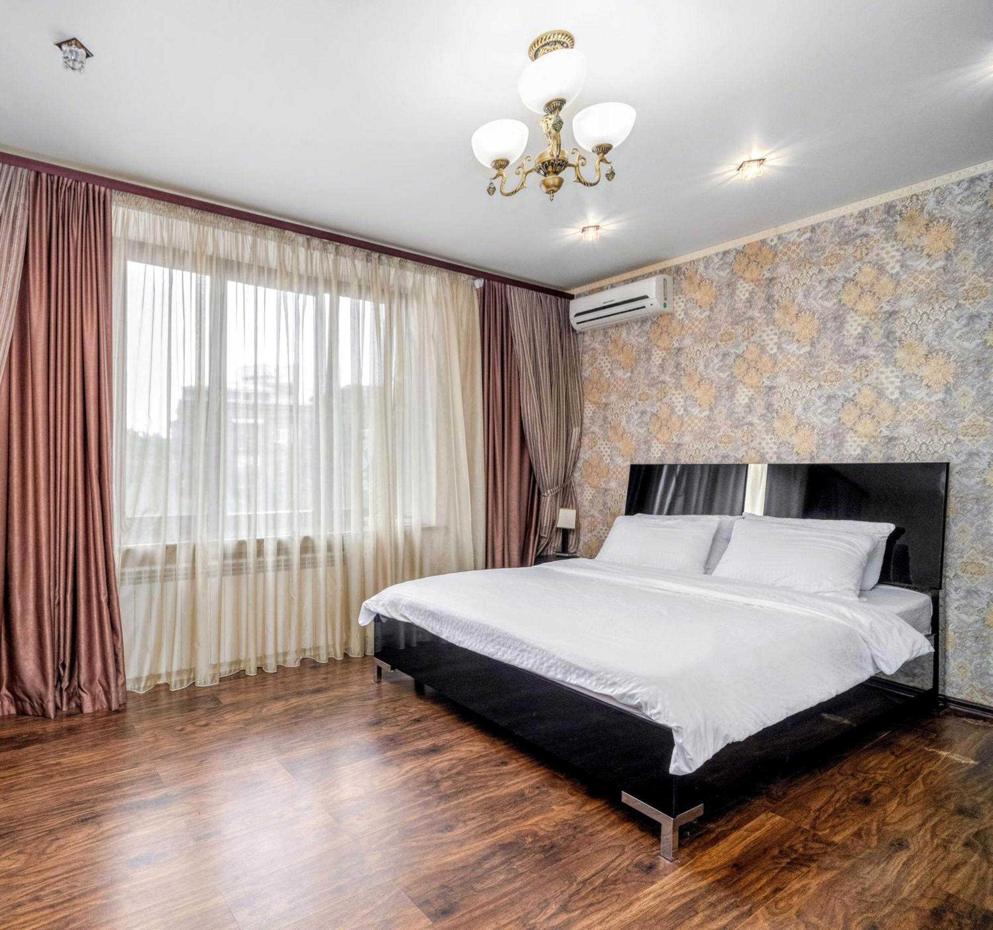 Lux Apartment Gorkiy Park Kharkov Ngoại thất bức ảnh